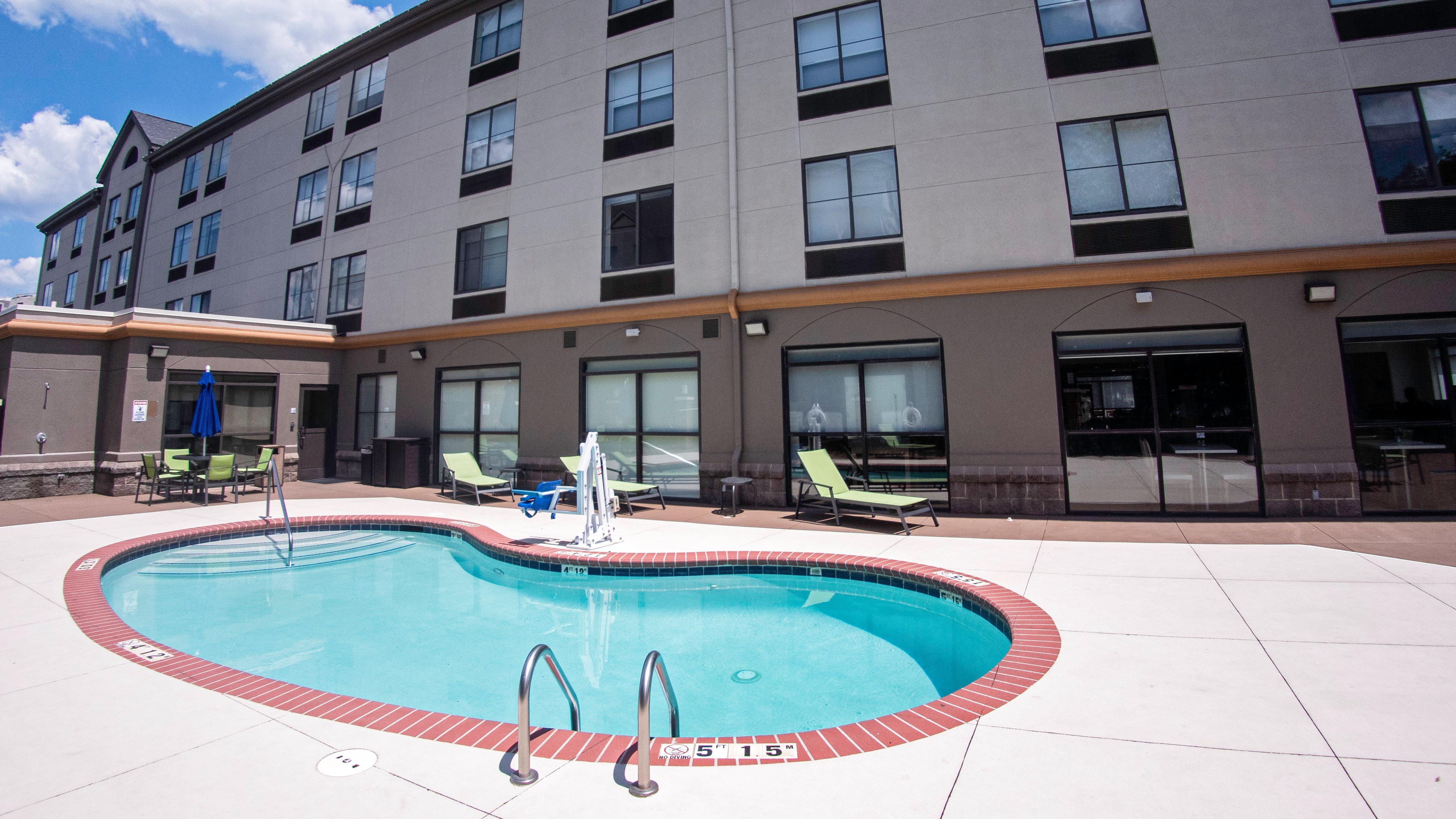 Holiday Inn Express & Suites Charlotte-Concord-I-85 By Ihg Exterior photo