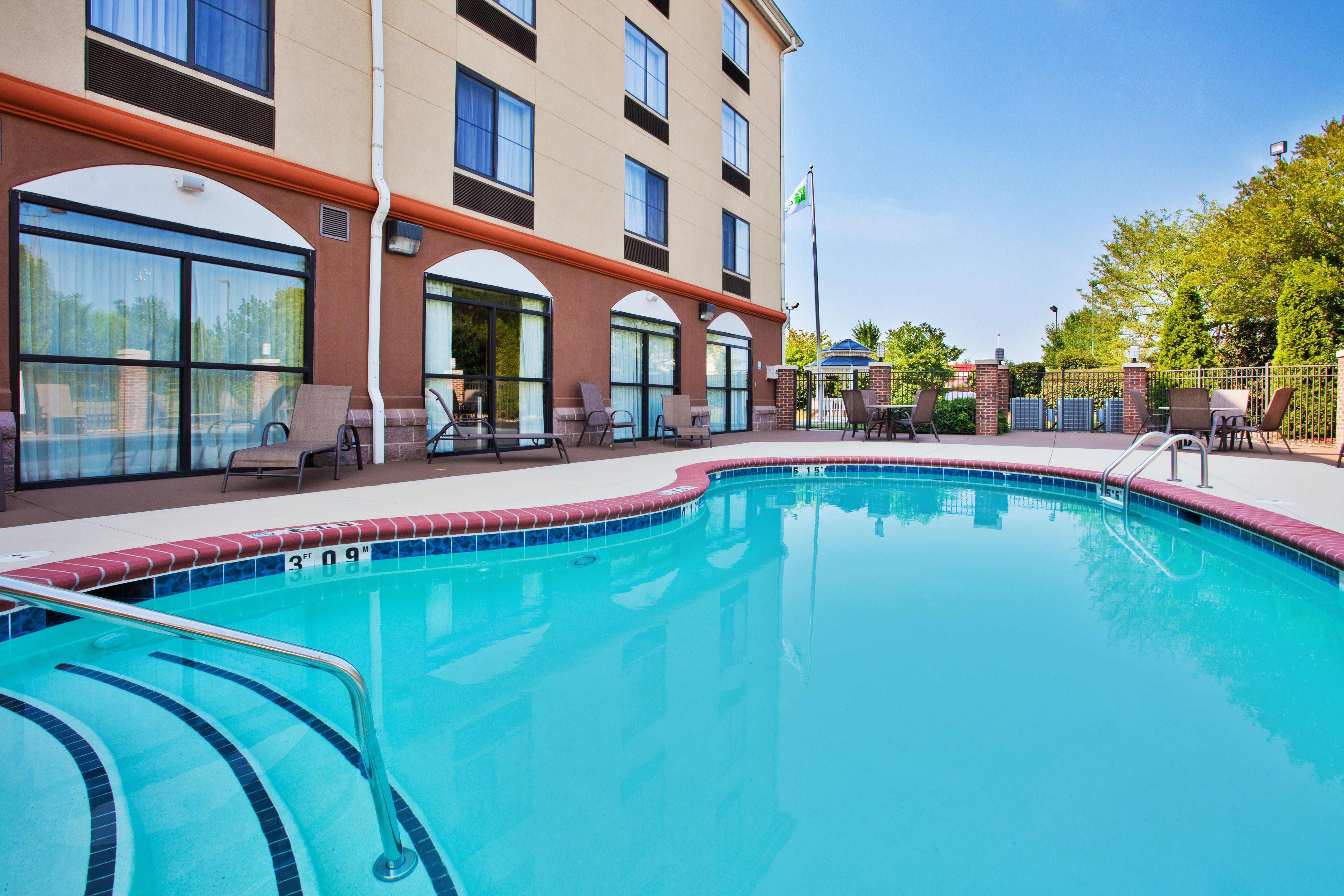 Holiday Inn Express & Suites Charlotte-Concord-I-85 By Ihg Exterior photo
