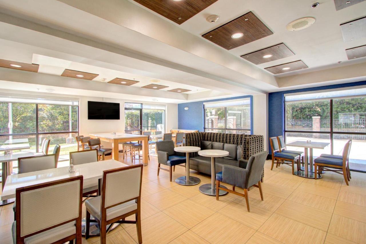 Holiday Inn Express & Suites Charlotte-Concord-I-85 By Ihg Exterior photo