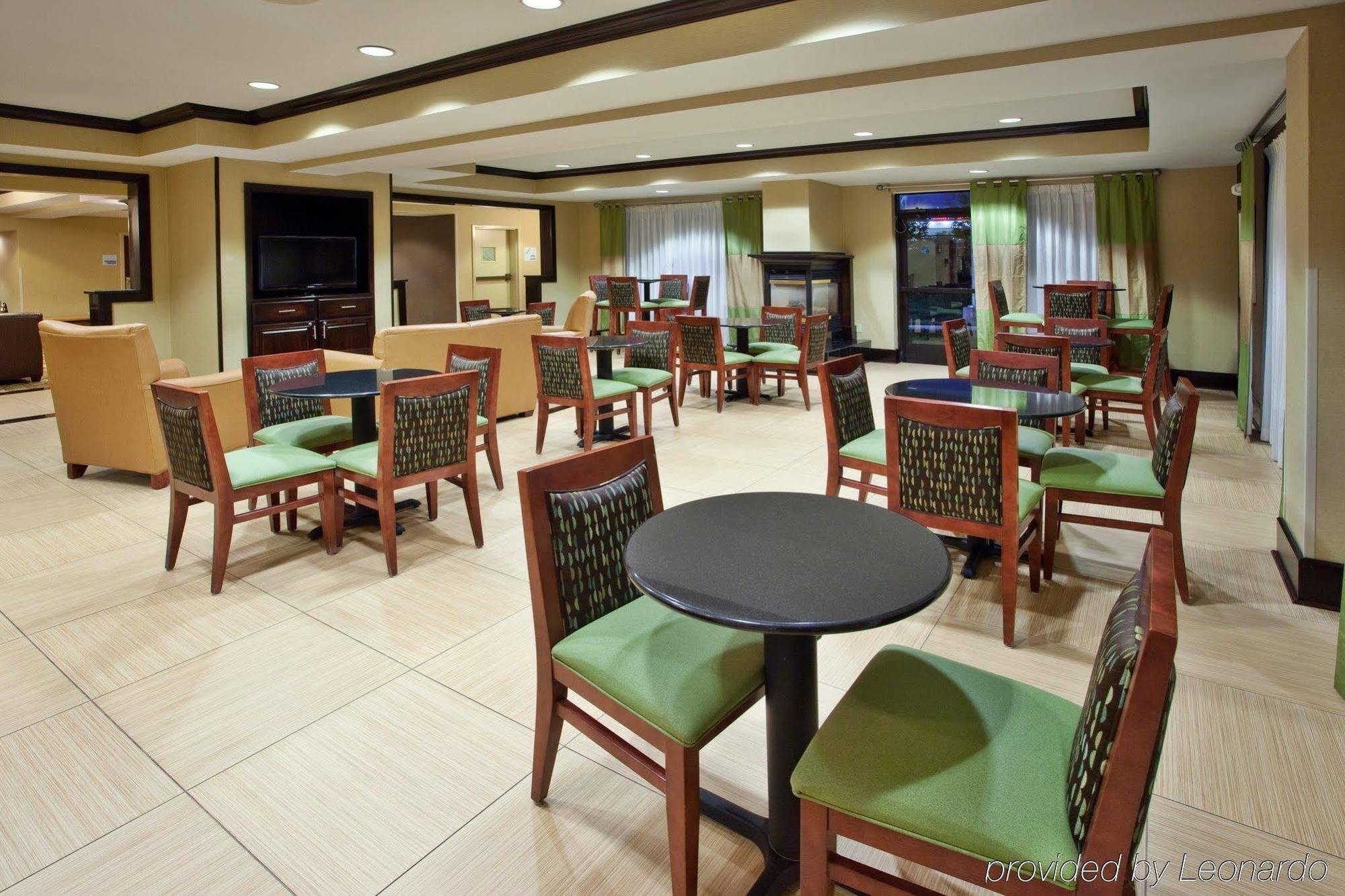Holiday Inn Express & Suites Charlotte-Concord-I-85 By Ihg Exterior photo