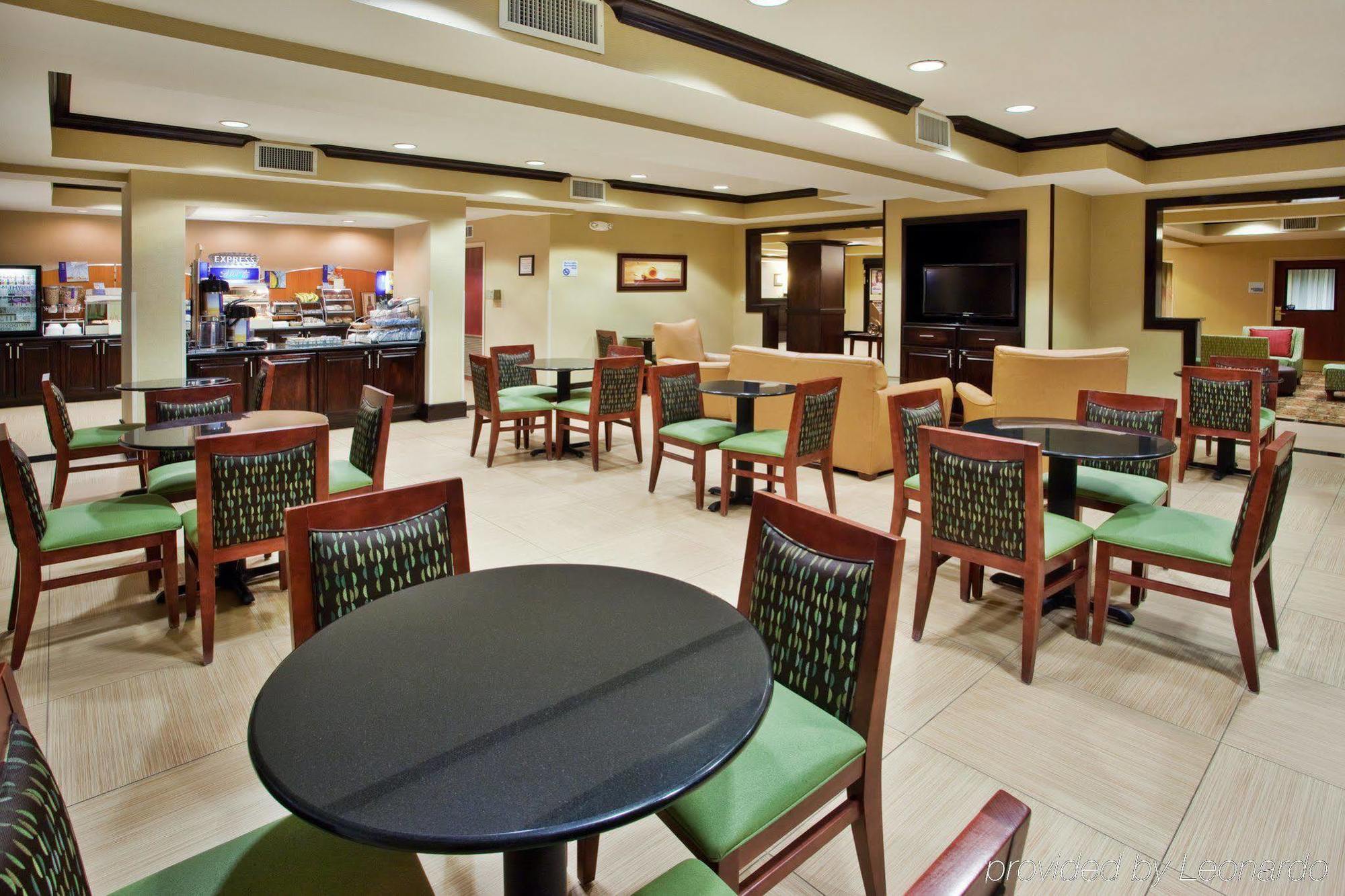 Holiday Inn Express & Suites Charlotte-Concord-I-85 By Ihg Exterior photo