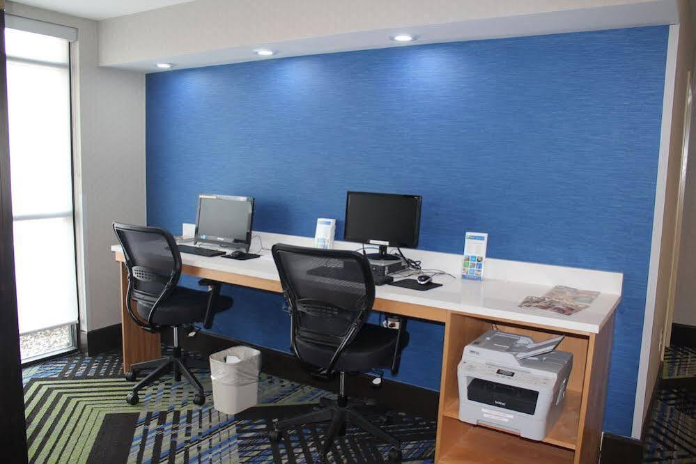 Holiday Inn Express & Suites Charlotte-Concord-I-85 By Ihg Exterior photo